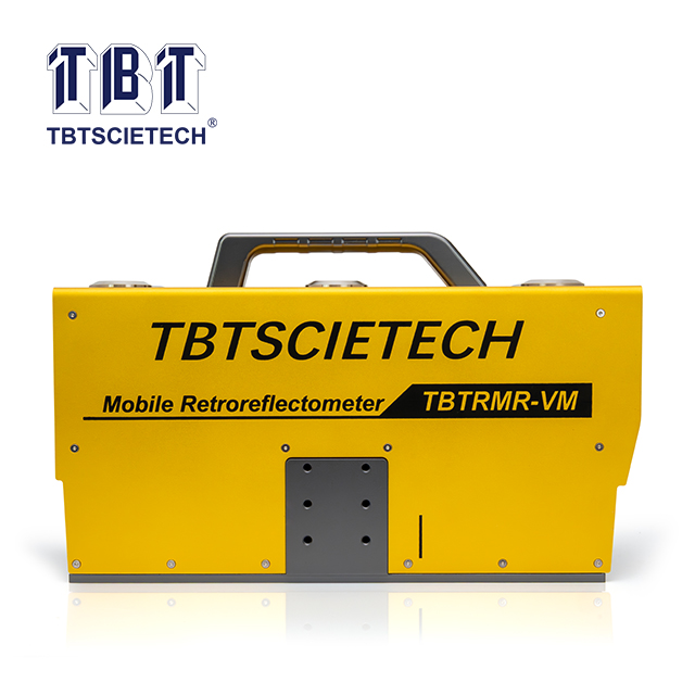 Máy đo độ truy xuất di động để đánh dấu đường (gắn xe)