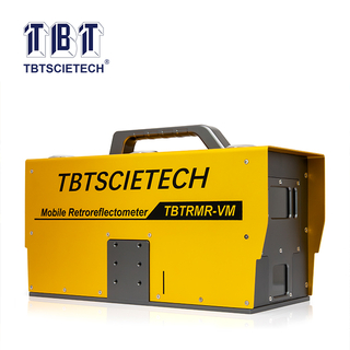 Máy đo độ truy xuất di động để đánh dấu đường (gắn xe)